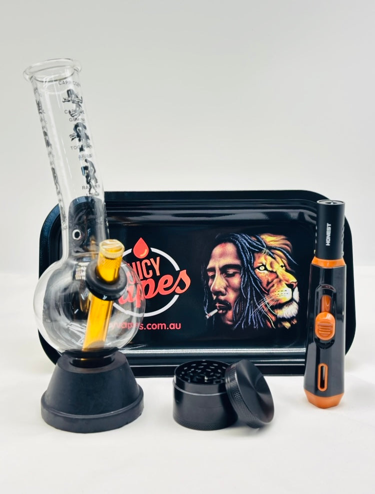 Gift Set Water Pourer, Jet Lighter, Rolling Tray and Grinder.
