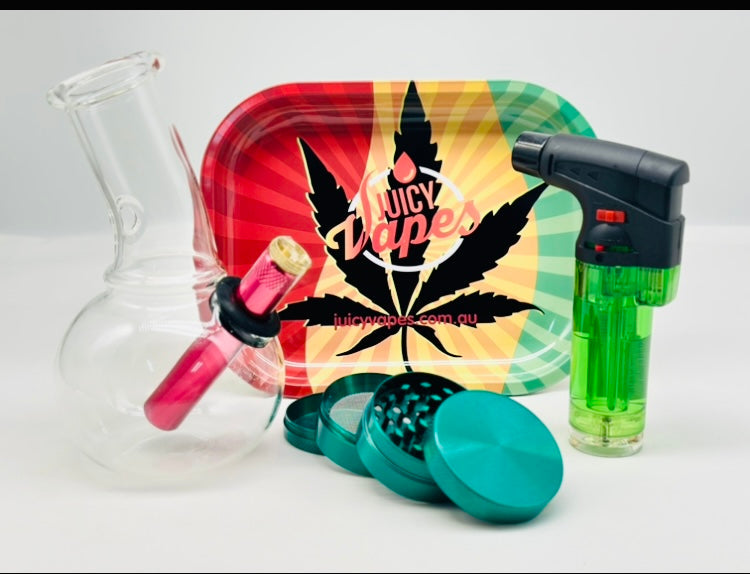 Gift Set 14cm Water Pourer, Jet Lighter, Rolling Tray and Grinder.