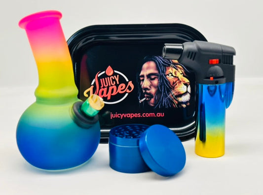 Gift Set 14cm Water Pourer, Jet Lighter, Rolling Tray and Grinder.