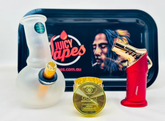 Gift Set 14cm Water Pourer, Jet Lighter, Rolling Tray and Grinder.